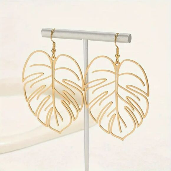 “Emily” Palm Leaf Dangle Earrings – Lightweight, Statement & Effortlessly Chic - Picture 1 of 3